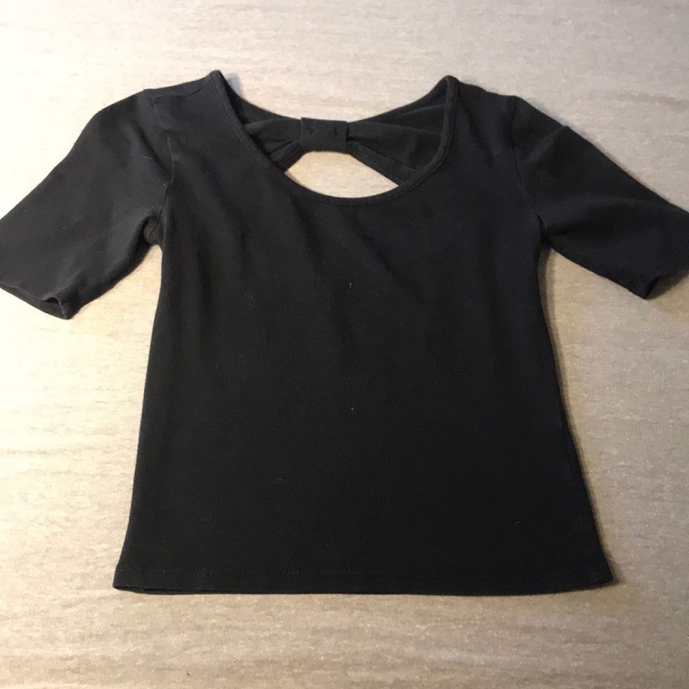 Xs black crop top